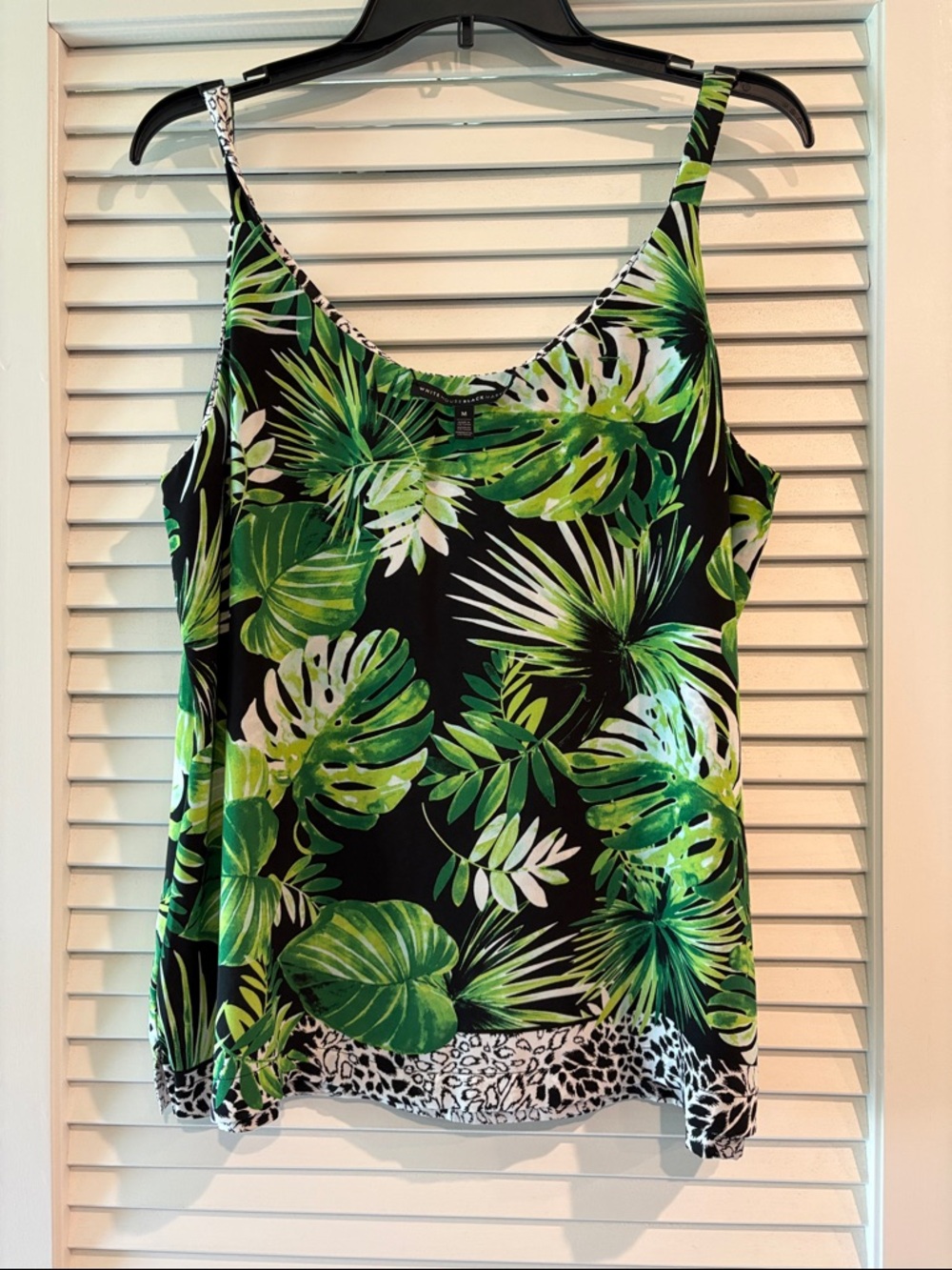 White House Black Market Black & Green Tropical Leaf Camisole
